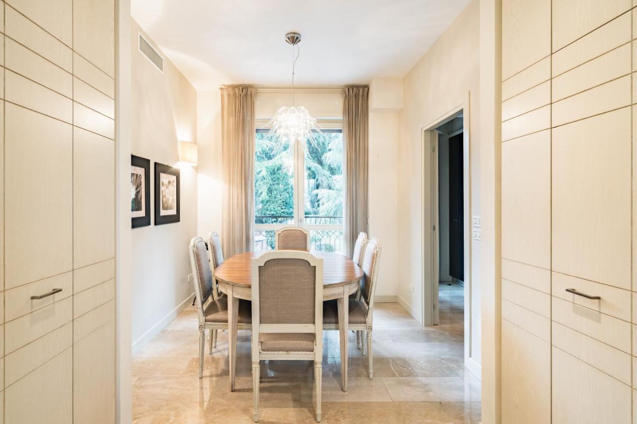 Апартаменты Residenza Al Vittoriale - By Host4U Гардоне Ривьера Экстерьер фото